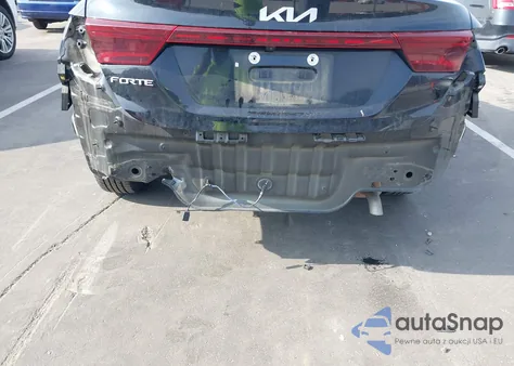 2023 Kia Forte Lxs z USA, uszkodzony, nr VIN 3KPF24AD8PE554398